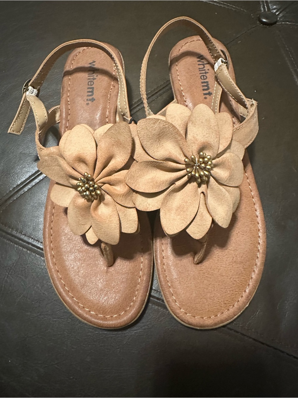 White Mountain Leather Tan Floral thong-Slingback Sandals flower beaded NWOT